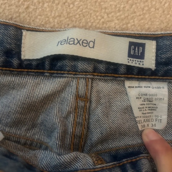 Gap Relaxed Fit Men's Jeans - Picture 3 of 3
